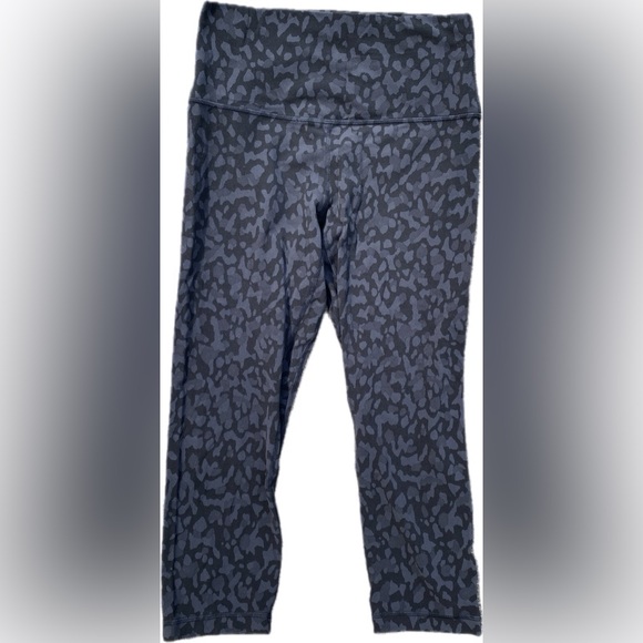 Lululemon Align Crop 21” size 8 - Picture 7 of 15